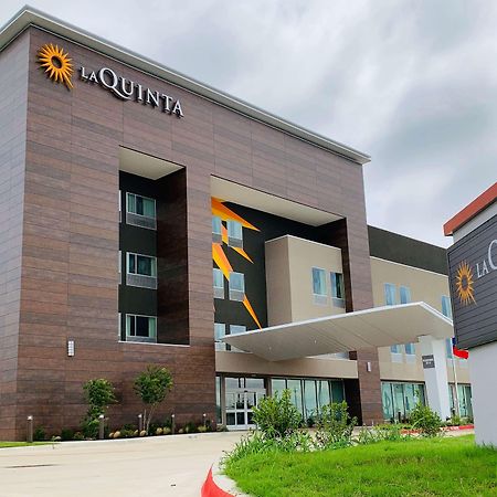 La Quinta Inn & Suites By Wyndham - Red Oak Tx Ih-35E Екстериор снимка